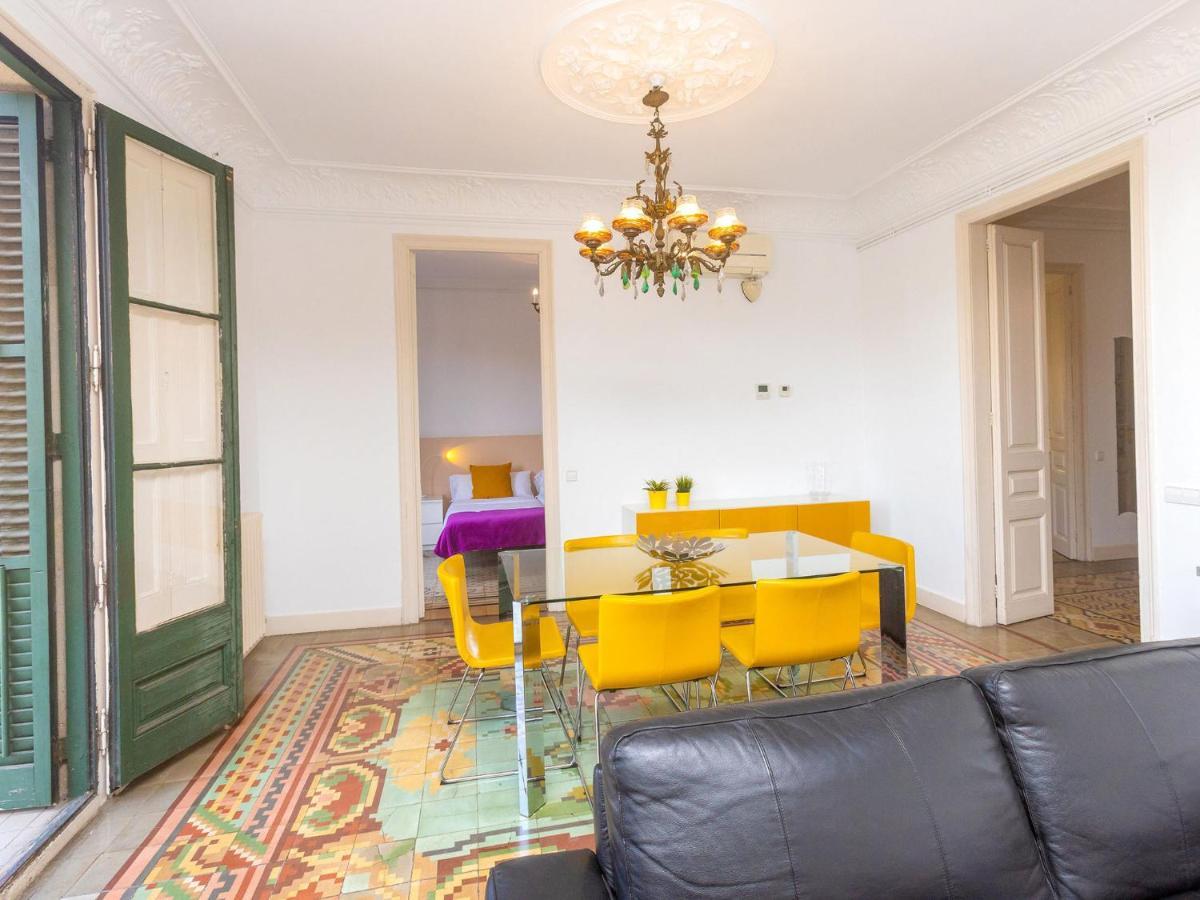 Apartamento Eix-dret-roger De Lluria-valencia By Interhome